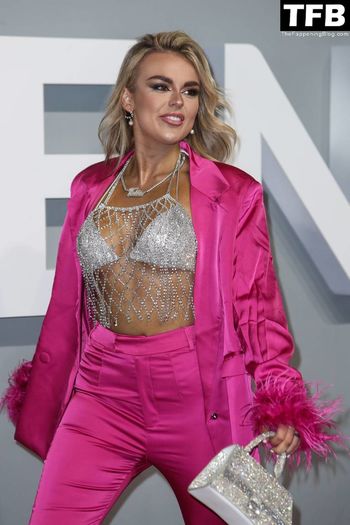Tallia Storm