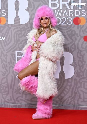 Tallia Storm