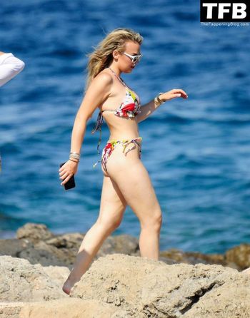 Tallia Storm