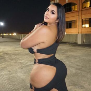 Tania Bombon