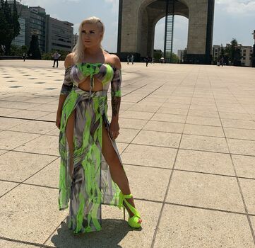 Taya Valkyrie