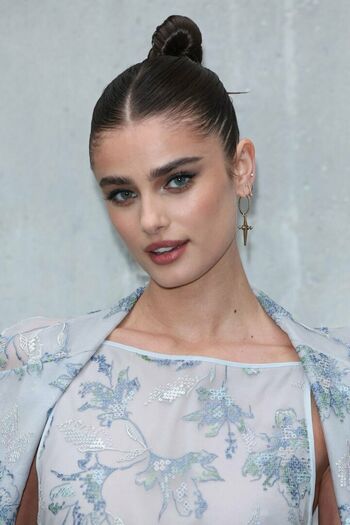 Taylor Hill