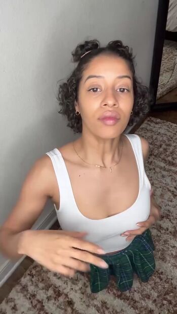 Theemilkmarie33
