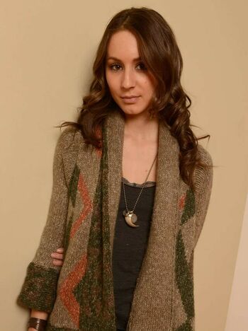 Troian Bellisario