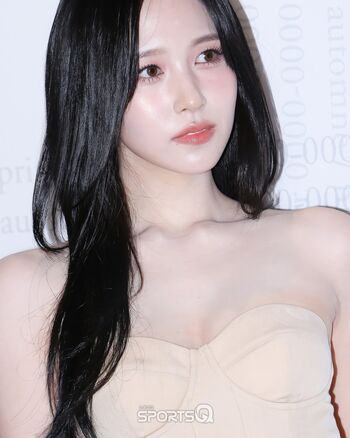 WomenK-pop