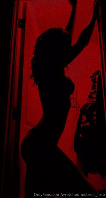 wretchedmistress_free