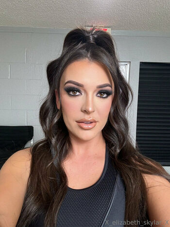 xelizabethskylarx