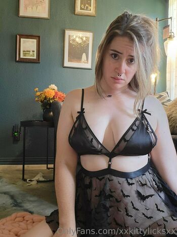 xxkittylicksxx