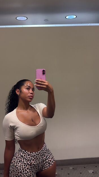 Yasmine Lopez