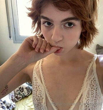 YourCoraRossi