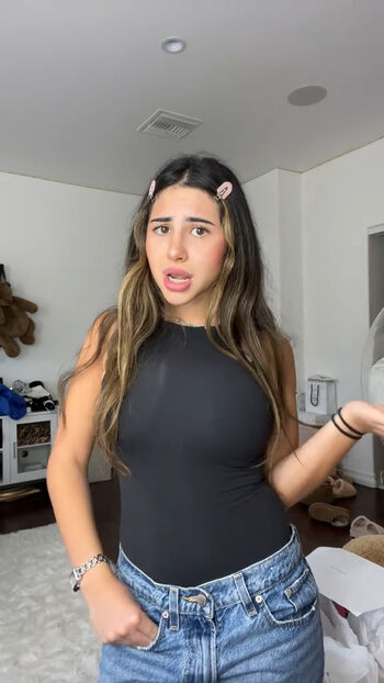 Zoe D