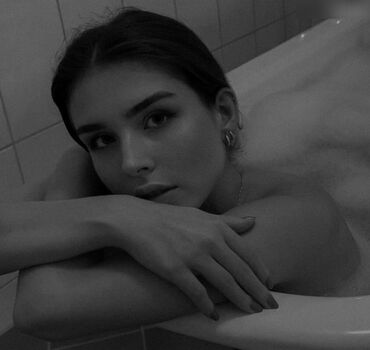 Zoe Matthea